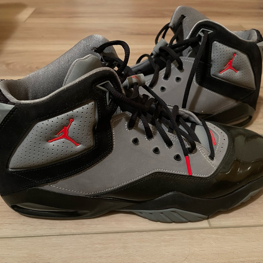 Nike Jordan 2019 B’Loyal “Grey Black” CQ9449-001 Size 13